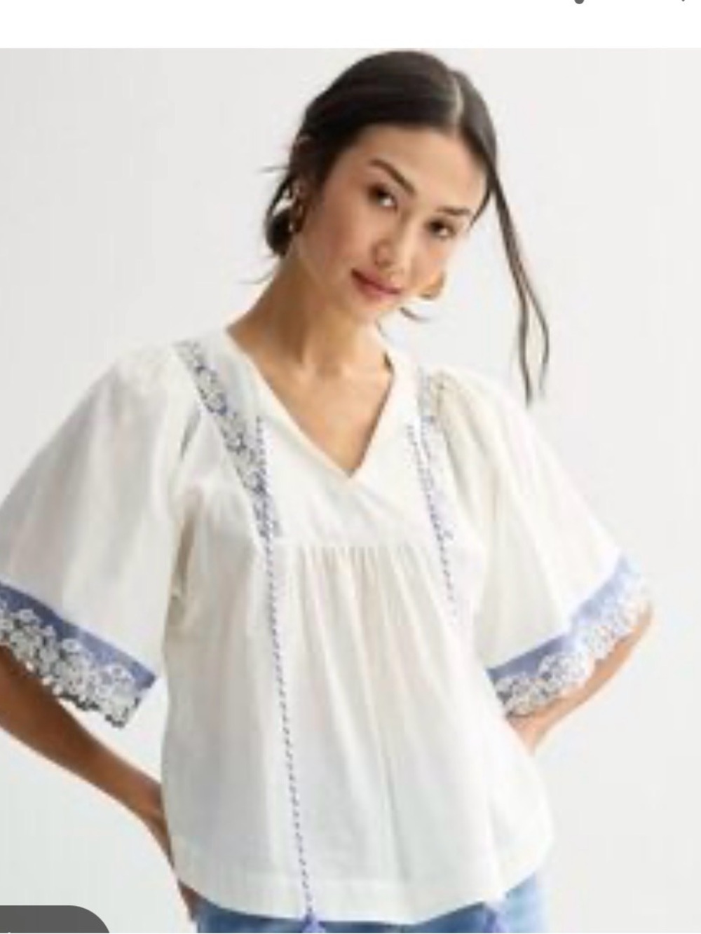White V-Neck Boho Peasant Top - Women's Farmers Market size Med NWT